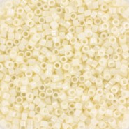 Miyuki delica beads 11/0 - Ceylon cream DB-203